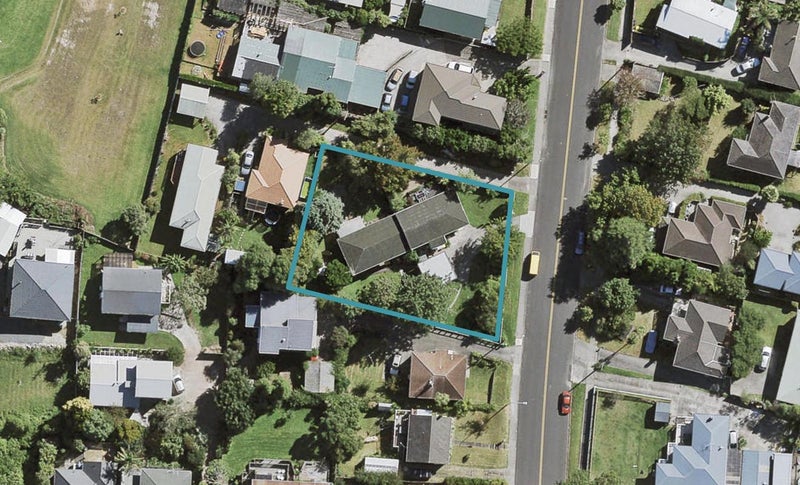 2/31 Captain Scott Road, Glen Eden, Auckland - Carousel 1