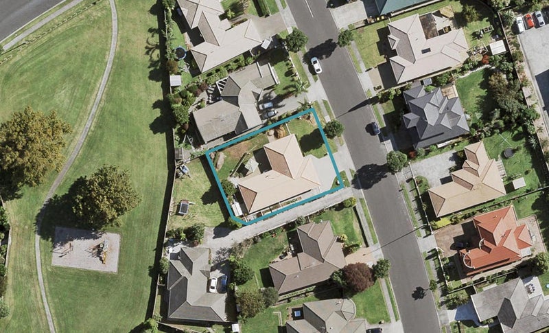 114 Longford Park Drive, Takanini, Auckland - Carousel 1