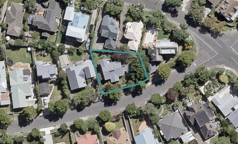 45 Totara Crescent, Woburn, Lower Hutt - Carousel 1
