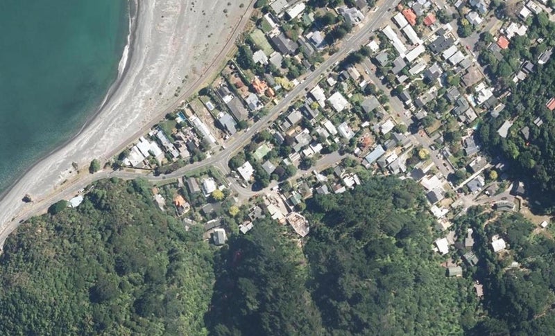 3 Tawa Street, Eastbourne, Lower Hutt - Carousel 1