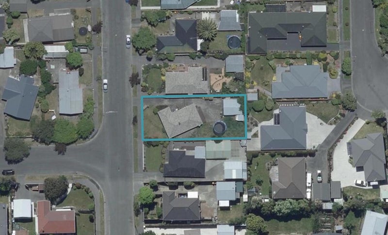 12 Donnington Street, Parklands, Christchurch - Carousel 1