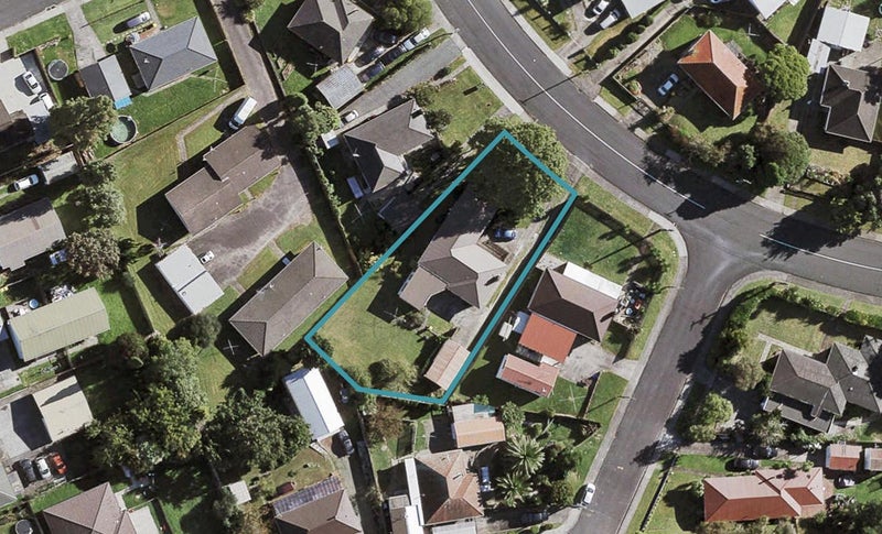 37 Buller Crescent, Manurewa, Auckland - Carousel 1