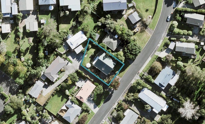 7 Springtime Crescent, Stanmore Bay, Whangaparaoa - Carousel 1