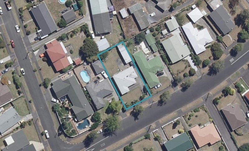 10 Ashbury Avenue, Silverdale, Hamilton - Carousel 1