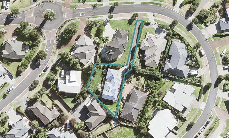 10 Hawaiian Parade, Arkles Bay, Whangaparaoa - Carousel 1