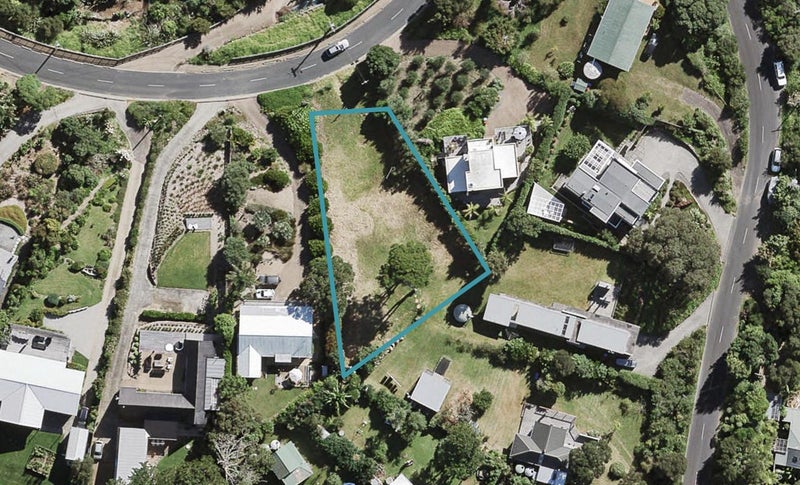 62 Cory Road, Palm Beach, Waiheke Island - Carousel 1