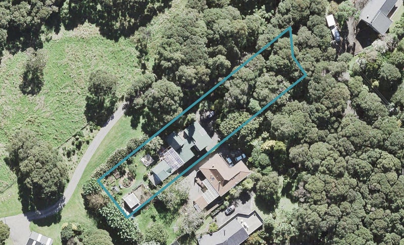 89 Grassmere Road, Henderson Valley, Auckland - Carousel 1