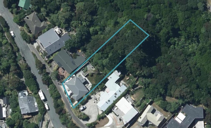 10 Roys Road, Plimmerton, Porirua - Carousel 1