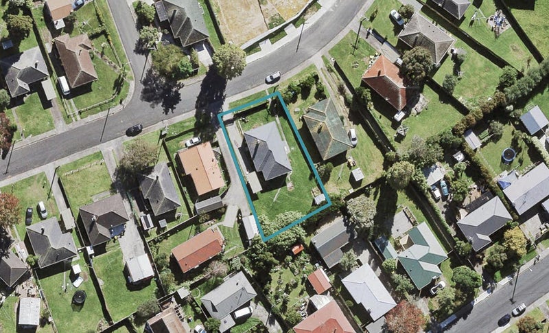 26A Hayman Place, Beach Haven, Auckland - Carousel 1