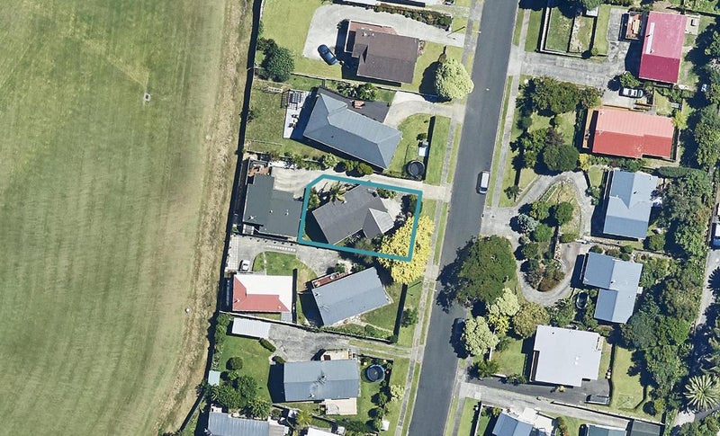 46A Carlton Street, Bellevue, Tauranga - Carousel 1
