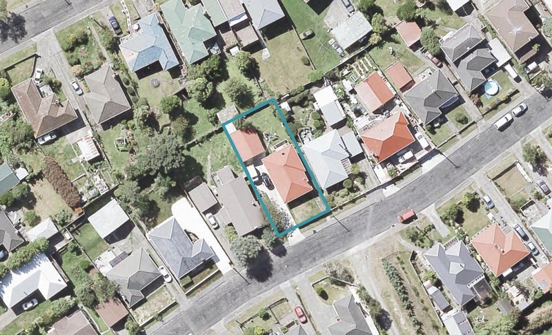 22 Gardiner Grove, Wainuiomata, Lower Hutt - Carousel 1