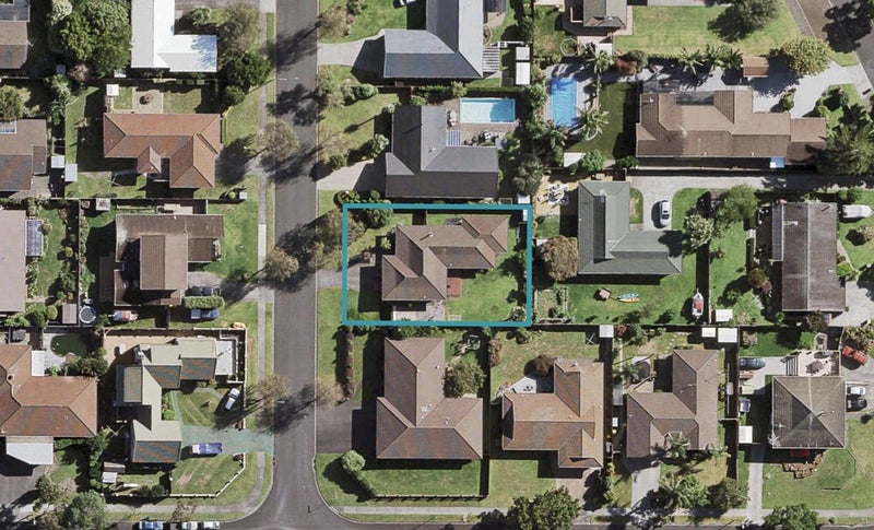 3 Foxbridge Lane, Conifer Grove, Takanini - Carousel 1