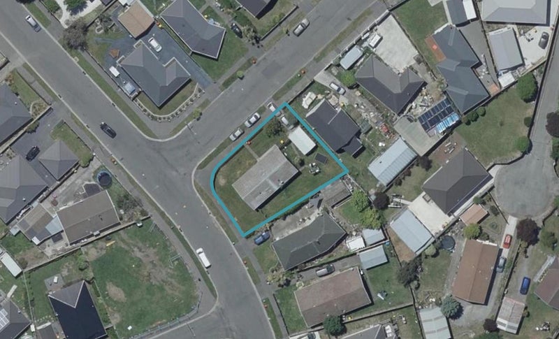 2 St Heliers Crescent, Aranui, Christchurch - Carousel 1