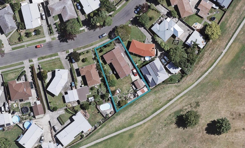 18 Rata Street, Taradale, Napier - Carousel 1