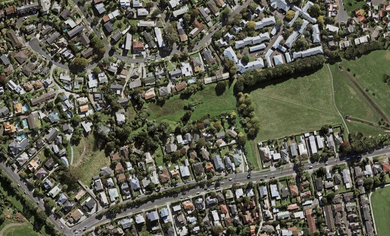 1 Gardenview Rise, Remuera, Auckland - Carousel 1