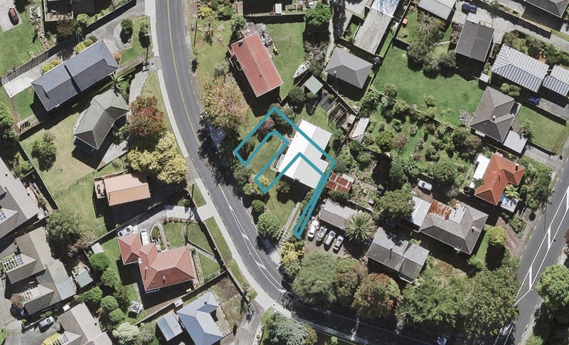 3/128 Vodanovich Road, Te Atatu South, Auckland - Carousel 1