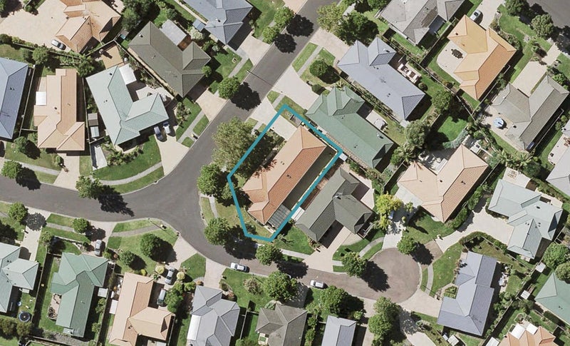 8 Millington Place, Huntington Park, Auckland - Carousel 1