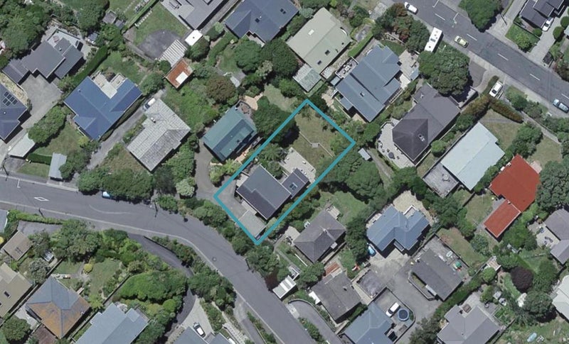 11 Aplin Terrace, Ngaio, Wellington - Carousel 1