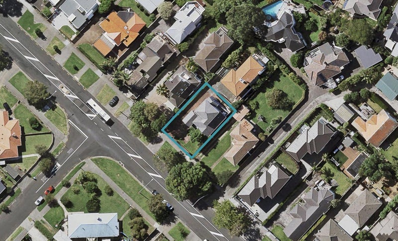 144 Coates Avenue, Orakei, Auckland - Carousel 1