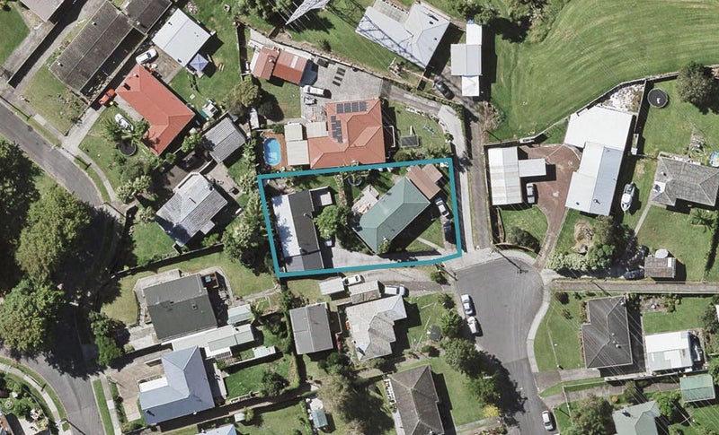 2/20 Osprey Street, Pakuranga, Auckland - Carousel 1