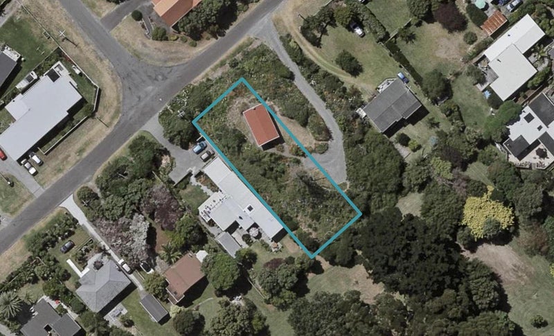 36B Ngapaki Street, Waikanae Beach, Waikanae - Carousel 1