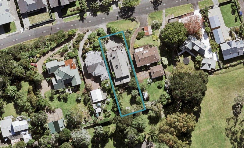 51 The Terrace, Herald Island, Auckland - Carousel 1
