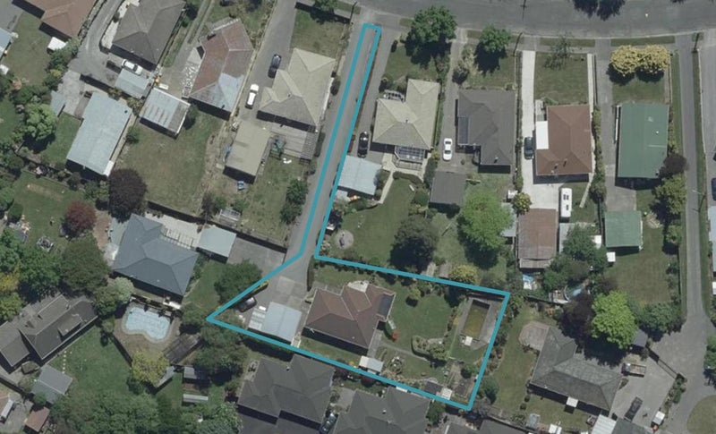 45 Glenmore Avenue, Casebrook, Christchurch - Carousel 1