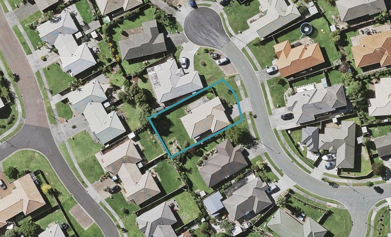 10 Sheldon Place, Burswood, Auckland - Carousel 1