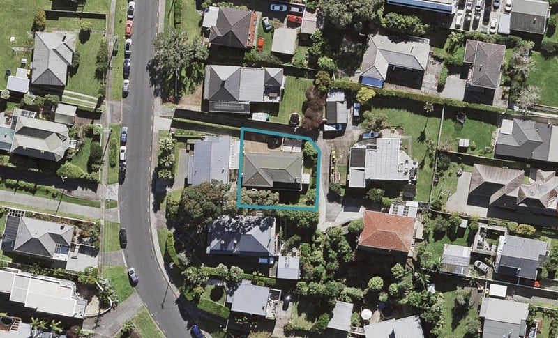 10A Colonial Road, Birkenhead, Auckland - Carousel 1