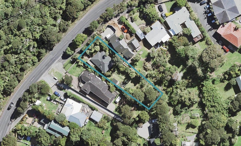 472 Huia Road, Laingholm, Auckland - Carousel 1