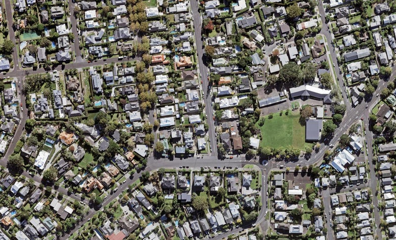 2 Masons Avenue, Herne Bay, Auckland - Carousel 1