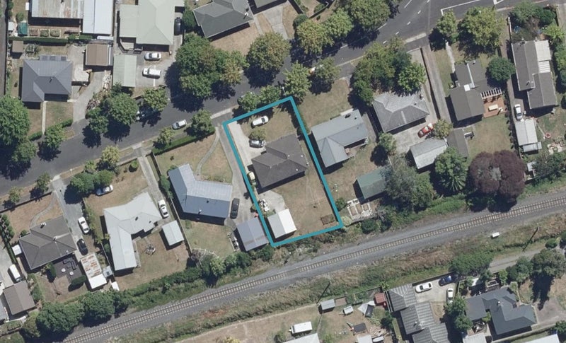 36 Gillies Avenue, Claudelands, Hamilton - Carousel 1