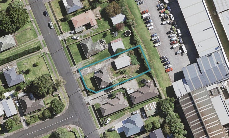 8 Fields Road, Manurewa, Auckland - Carousel 1