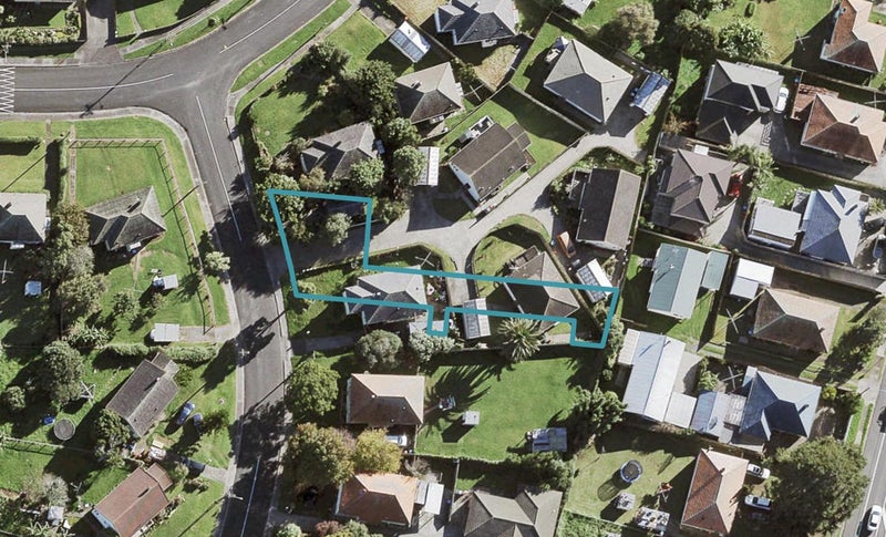 2 Ofanoa Lane, Mount Roskill, Auckland - Carousel 1