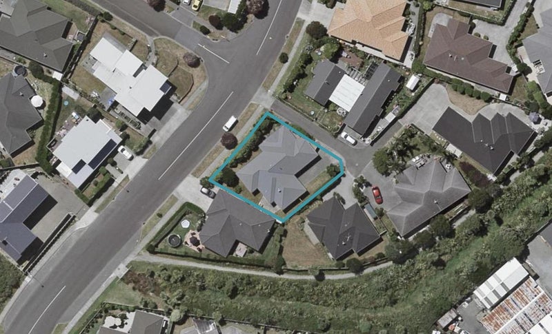 66 Hillcrest Road, Raumati Beach, Paraparaumu - Carousel 1
