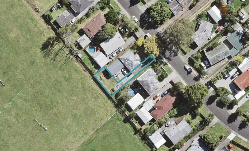 37D Tabitha Crescent, Henderson, Auckland - Carousel 1