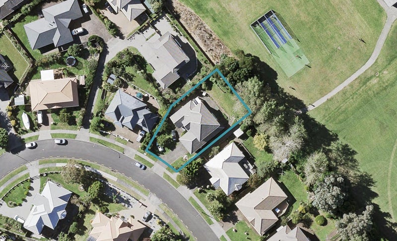 29 Rochester Crescent, Somerville, Auckland - Carousel 1
