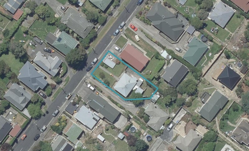 42 Walton Street, Kaikorai, Dunedin - Carousel 1