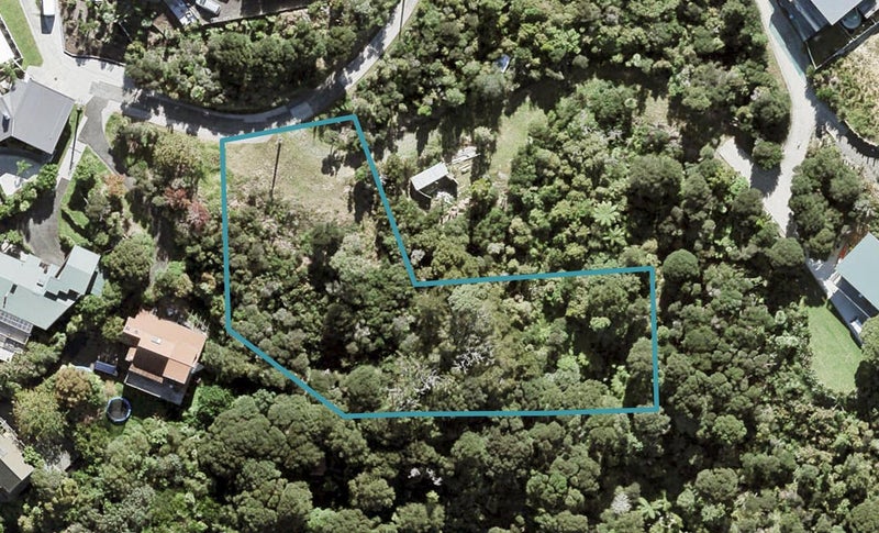 79 Roberts Road, Matakatia, Whangaparāoa - Carousel 1
