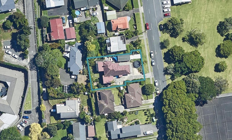 3B Hall Road, Matua, Tauranga - Carousel 1