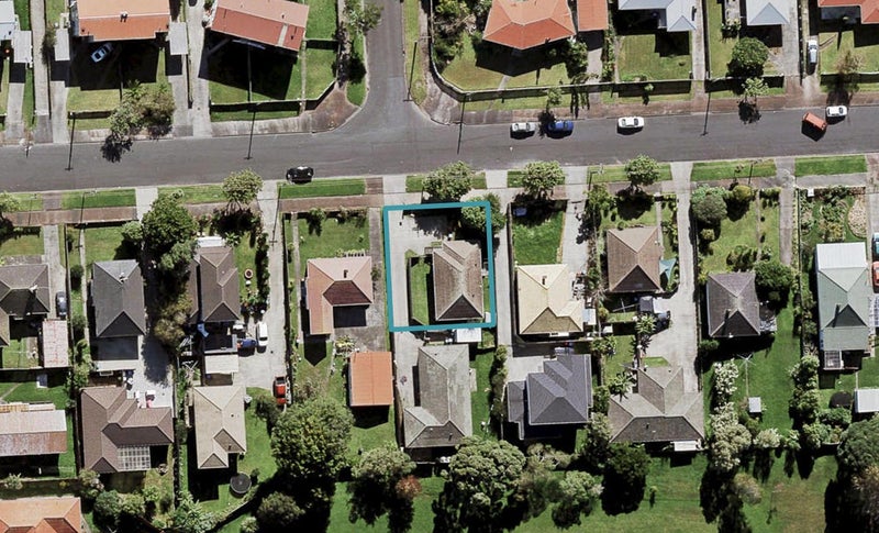 11A Holbrook Street, Avondale, Auckland - Carousel 1