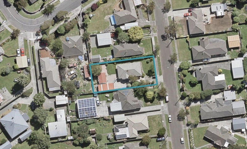 6 Weka Grove, Elderslea, Upper Hutt - Carousel 1