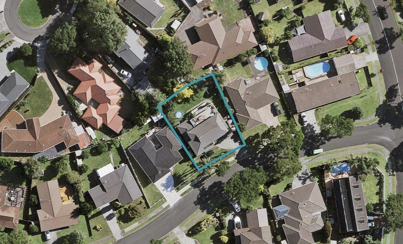 32 Evanda Crescent, Conifer Grove, Takanini - Carousel 1