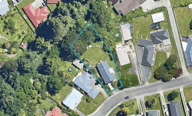 21 La Trobe Place, Utuhina, Rotorua - Carousel 1