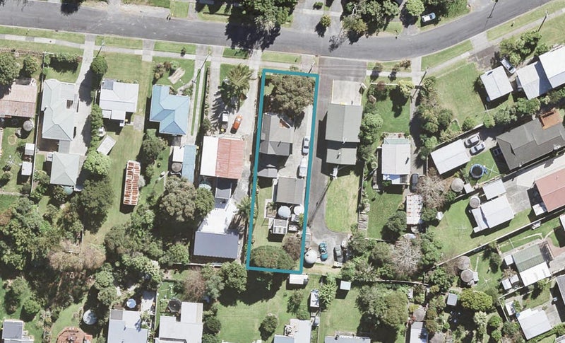 8 Banks Road, Papakura - Carousel 1