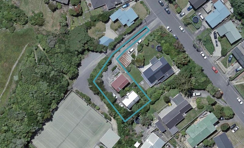 26B Black Rock Road, Newlands, Wellington - Carousel 1