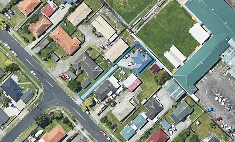 11B Twentyfirst Avenue, Gate Pa, Tauranga - Carousel 1