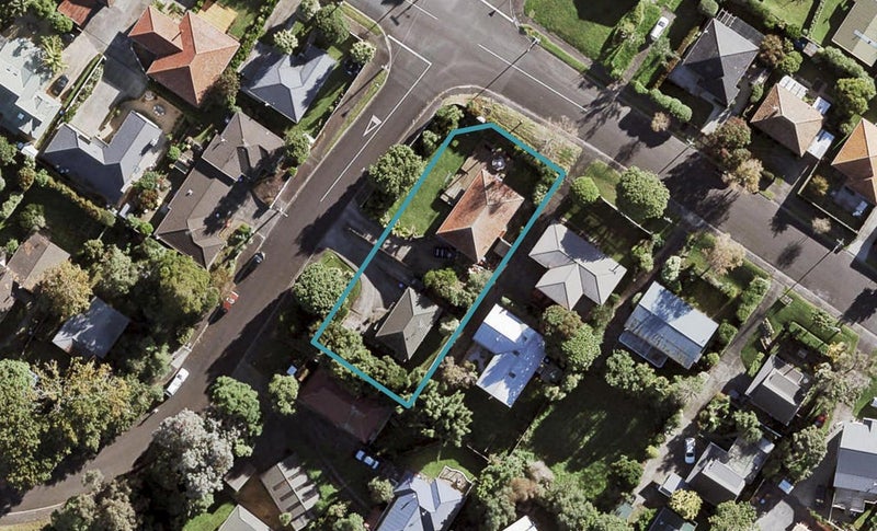 24 Saxon Street, Waterview, Auckland - Carousel 1