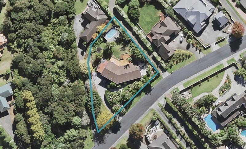 10 Pounamu Avenue, Greenhithe, Auckland - Carousel 1