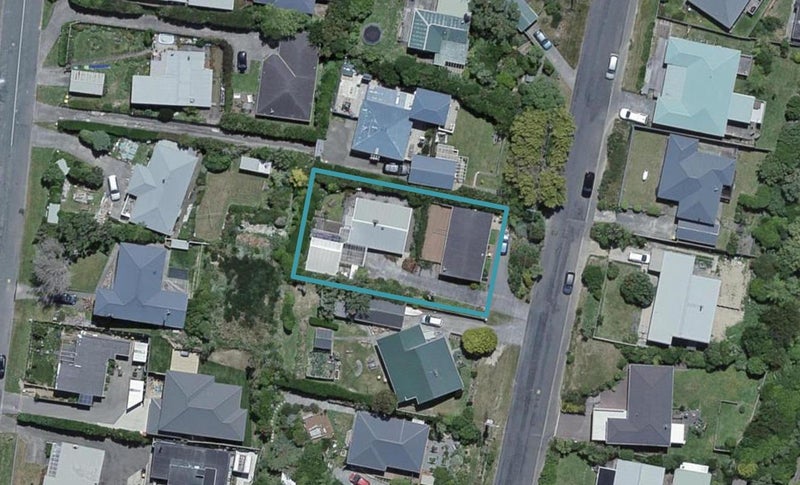 15 Ruskin Road, Newlands, Wellington - Carousel 1